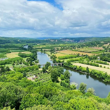 Les Charmes De Carlucet-cottage Holiday home