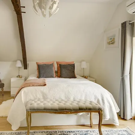 Les Charmes De Carlucet-cottage Holiday home