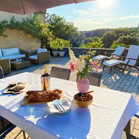 Les Charmes De Carlucet-cottage Holiday home *